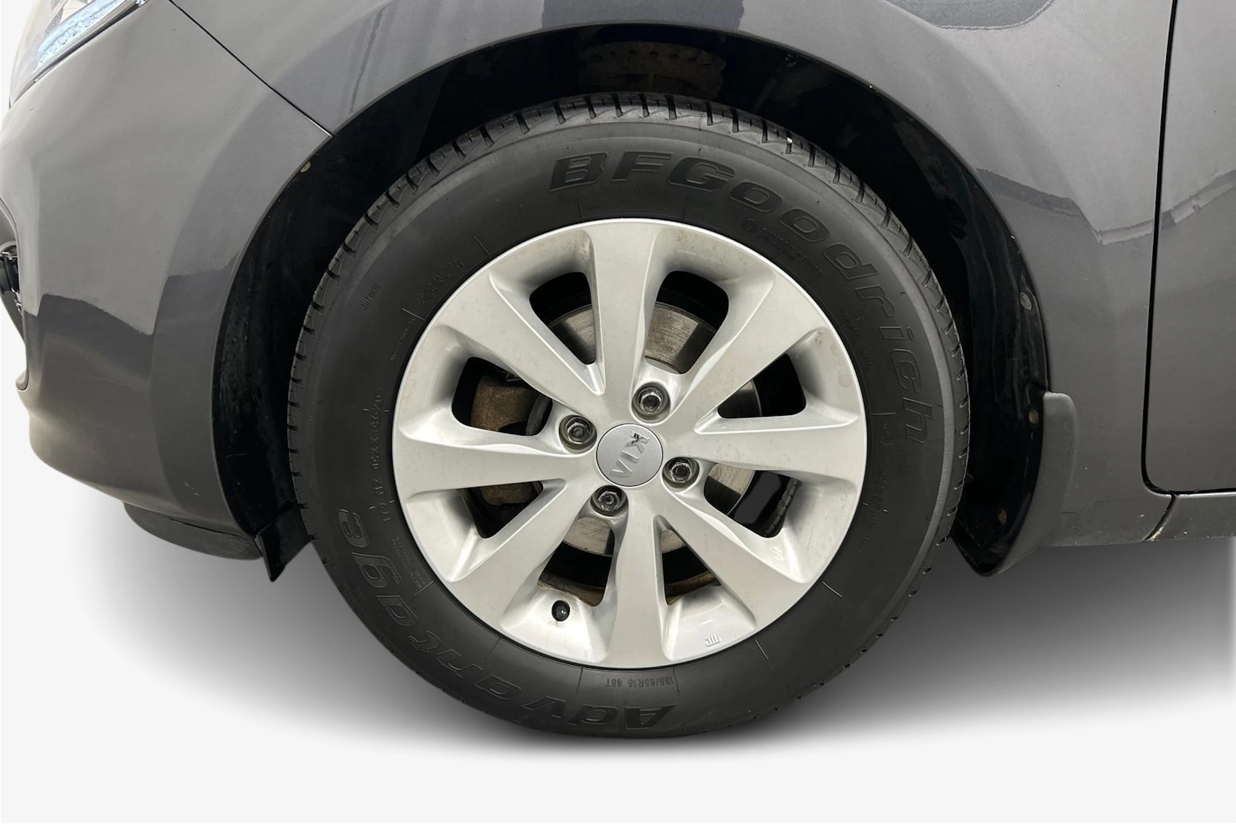 harmaa Kia Rio 2014 kuva 9.
