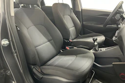 harmaa Kia Rio 2014 kuva 11.
