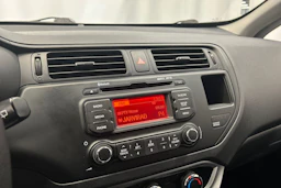 harmaa Kia Rio 2014 kuva 17.