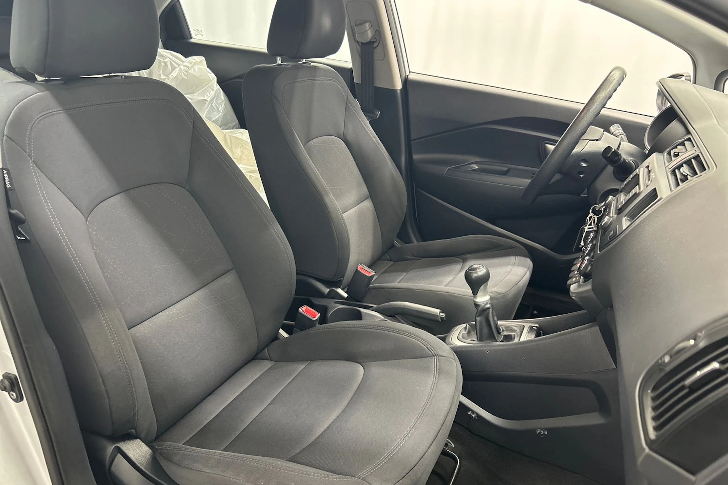 hopea Kia Rio 2014 kuva 11.