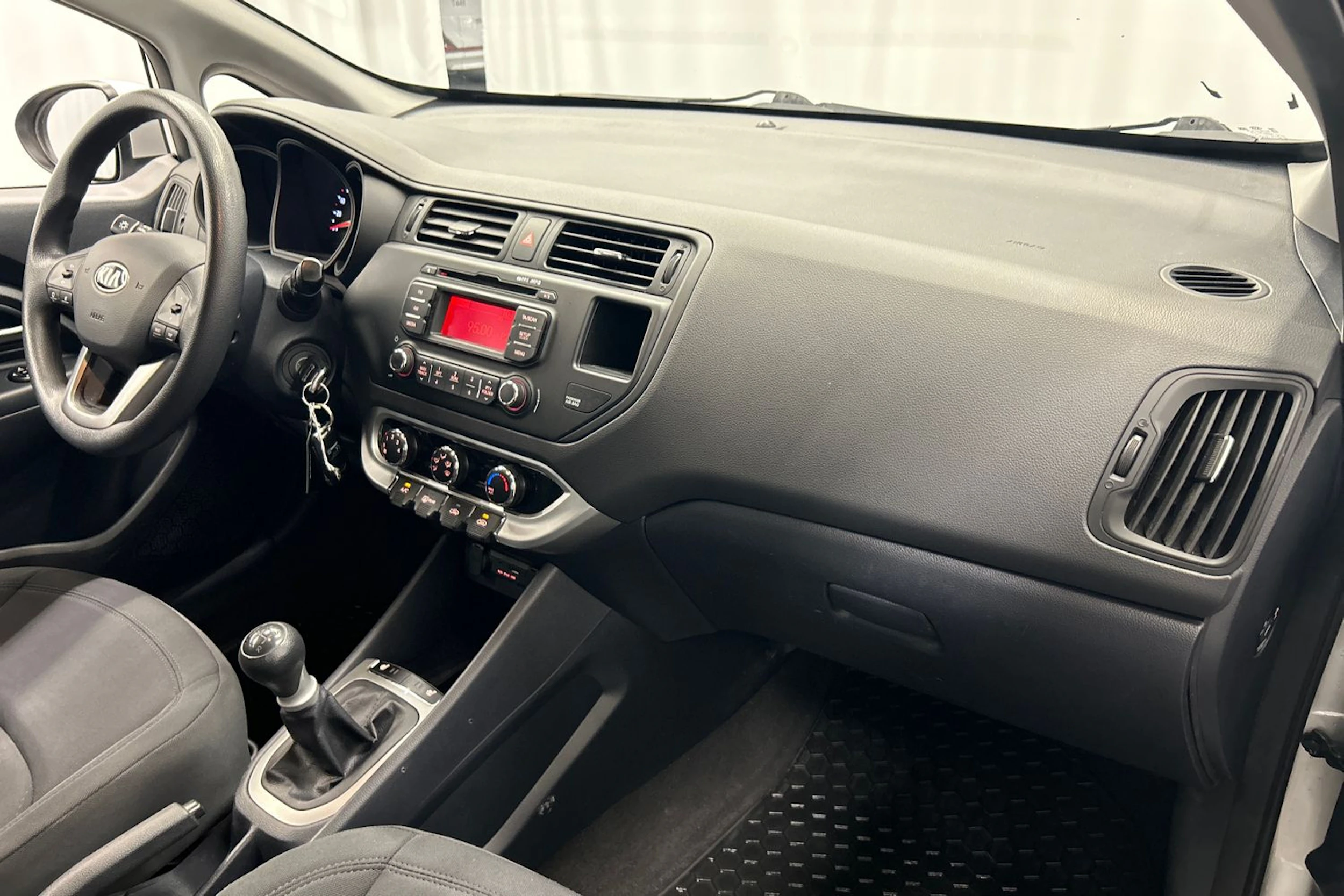 hopea Kia Rio 2014 kuva 12.