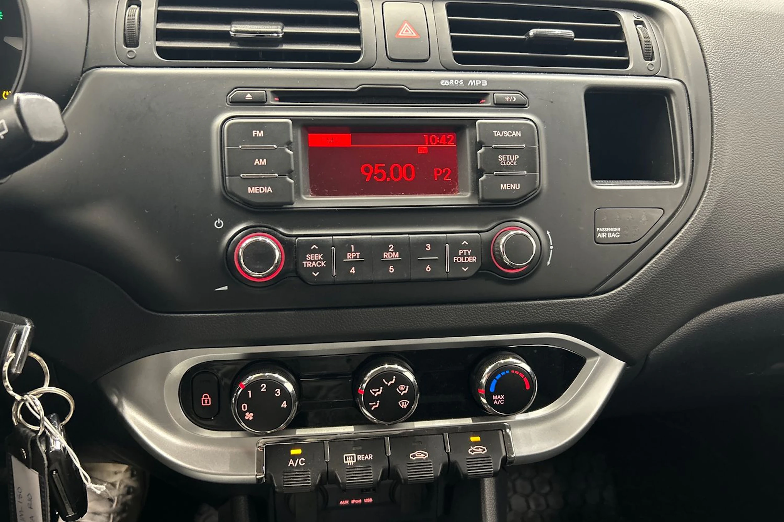 hopea Kia Rio 2014 kuva 18.