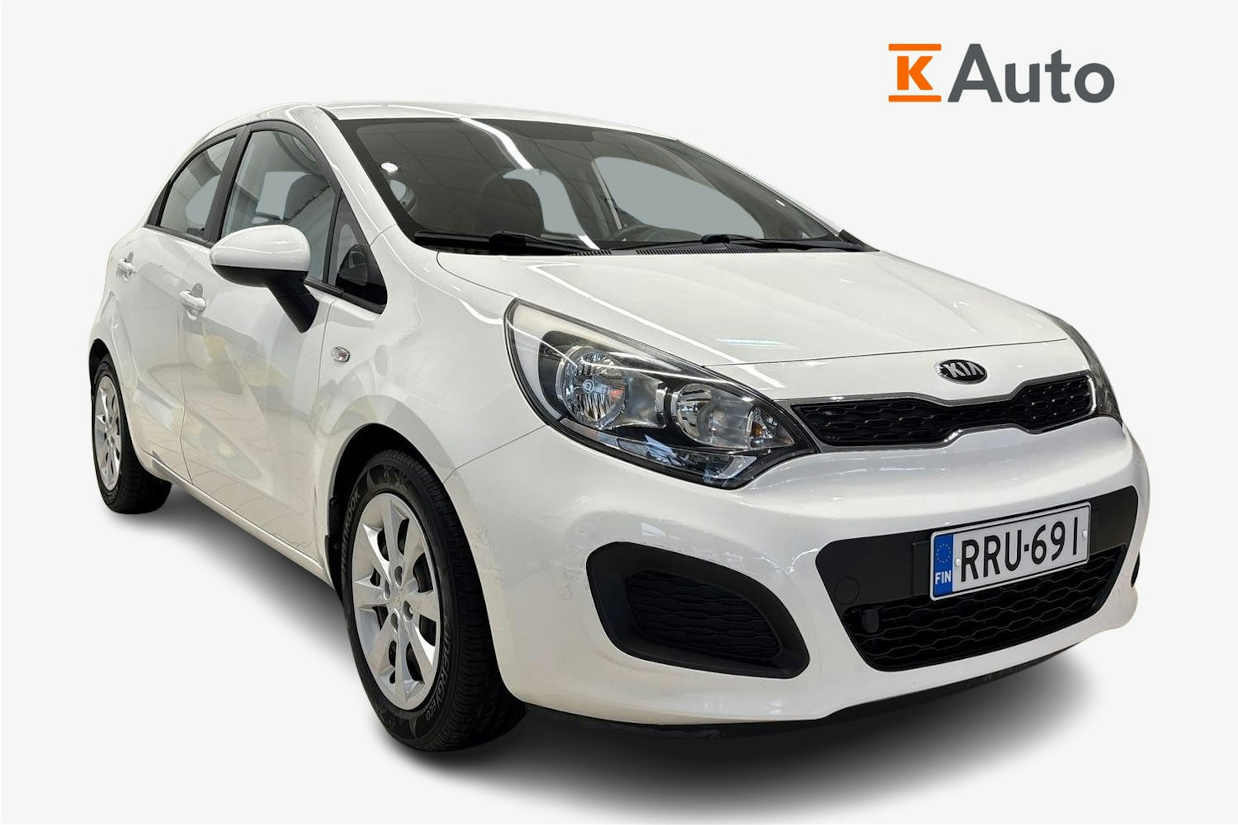 valkoinen Kia Rio 2014 kuva 1.