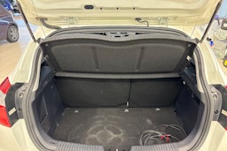 valkoinen Kia Rio 2014 kuva 15.