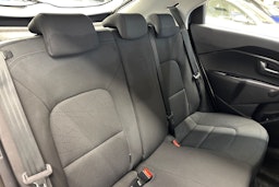 valkoinen Kia Rio 2014 kuva 16.