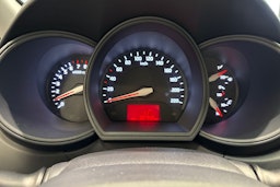 valkoinen Kia Rio 2014 kuva 18.