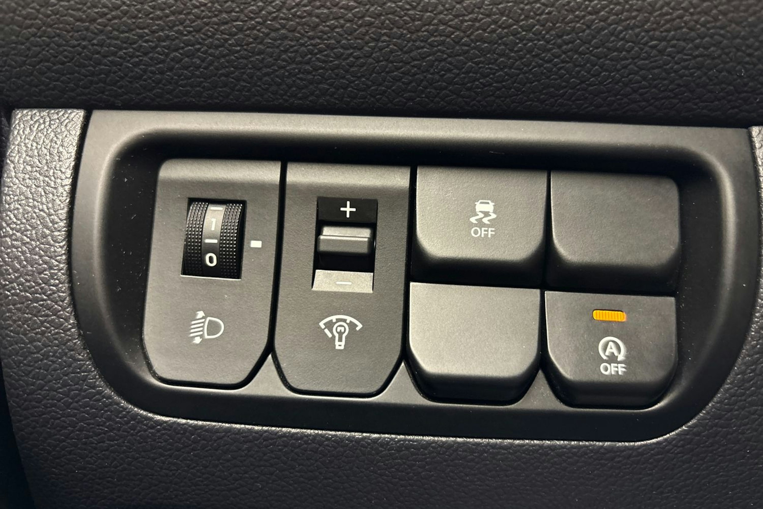 valkoinen Kia Rio 2014 kuva 23.