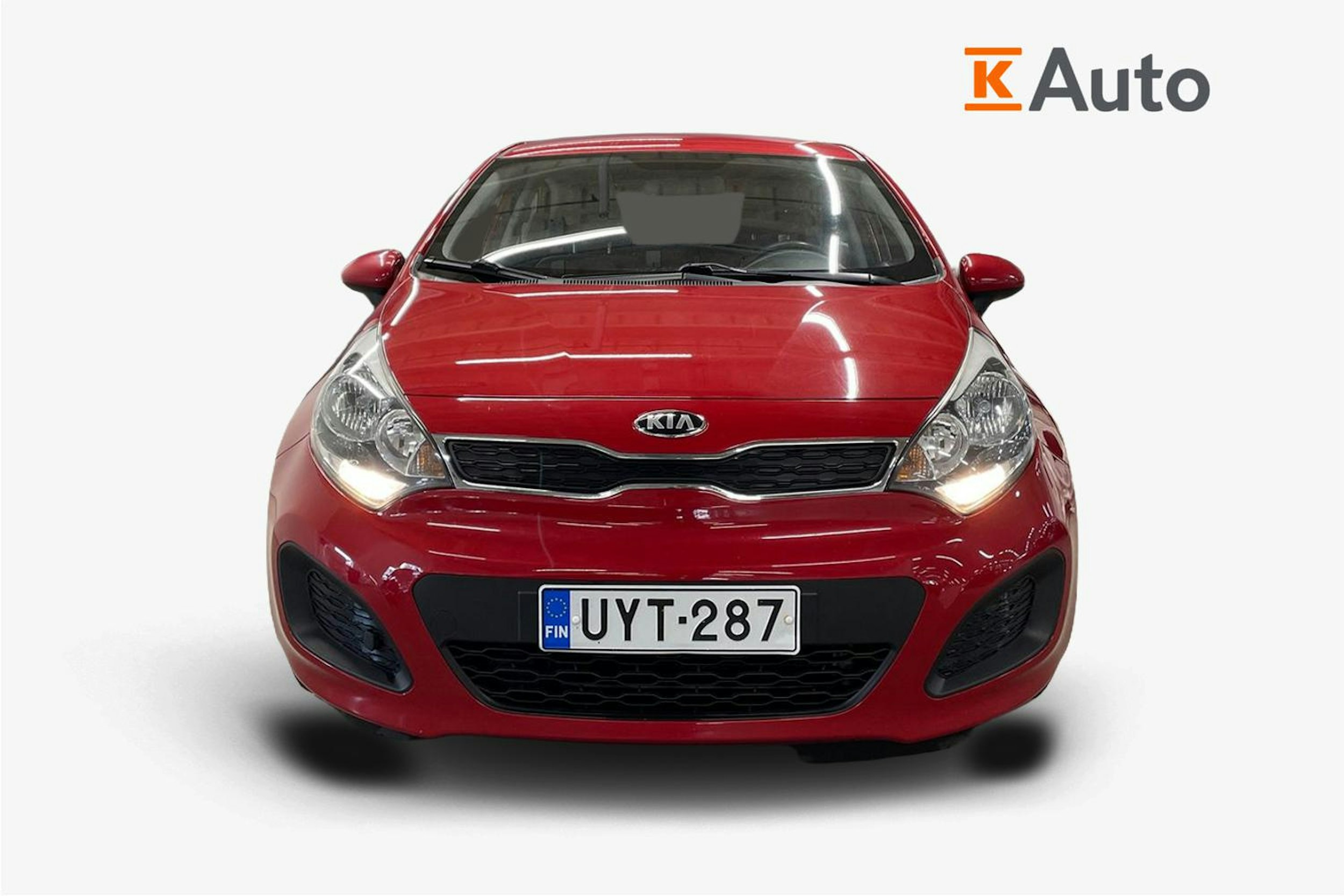 Punainen Kia Rio 2014 kuva 5.