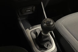 Punainen Kia Rio 2014 kuva 18.