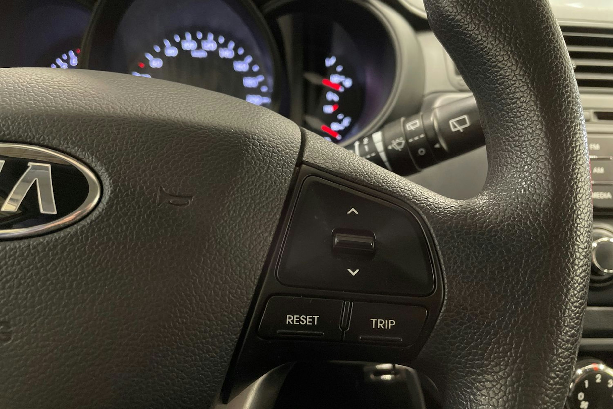 Punainen Kia Rio 2014 kuva 21.