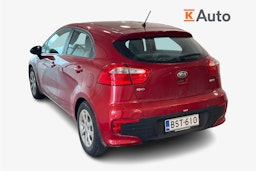 punainen Kia Rio 2015 kuva 2.