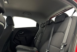 punainen Kia Rio 2015 kuva 8.
