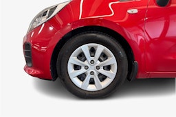 punainen Kia Rio 2015 kuva 9.