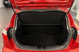 punainen Kia Rio 2015 kuva 26.