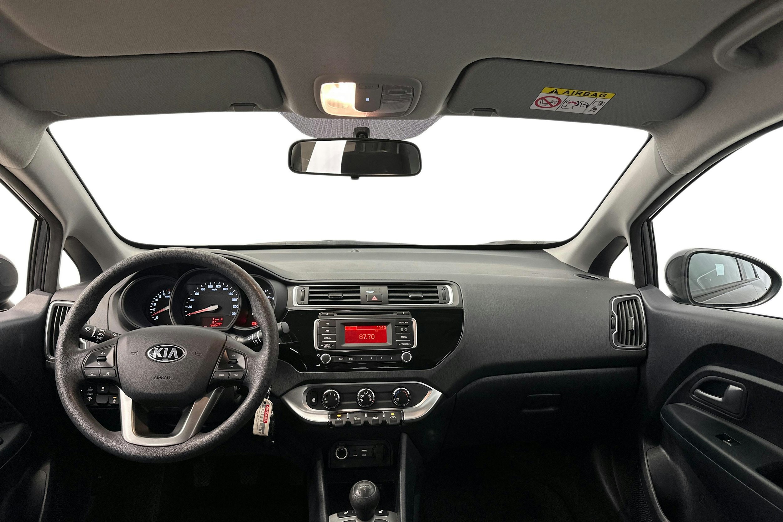 harmaa Kia Rio 2015 kuva 9.