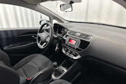 harmaa Kia Rio 2015 kuva 14.