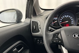 harmaa Kia Rio 2015 kuva 19.