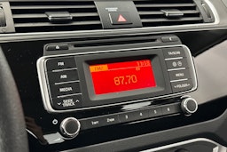 harmaa Kia Rio 2015 kuva 23.