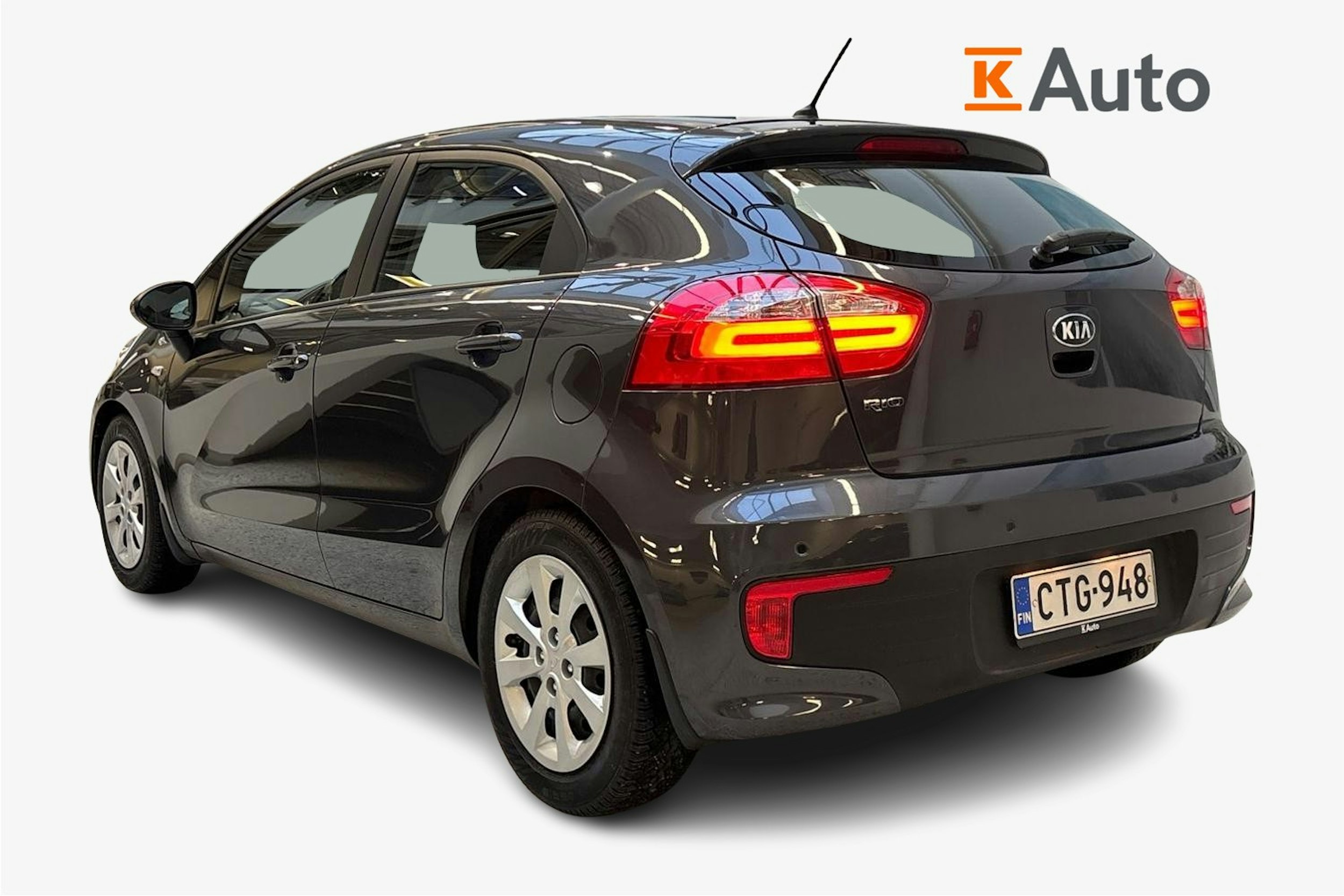 harmaa Kia Rio 2015 kuva 2.