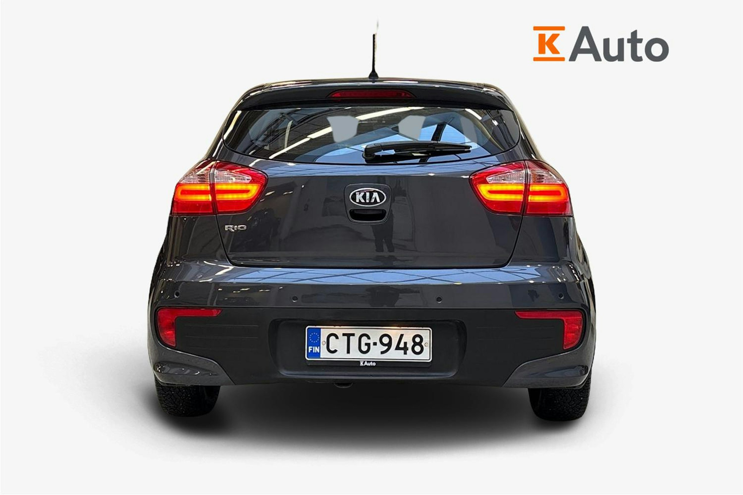 harmaa Kia Rio 2015 kuva 3.