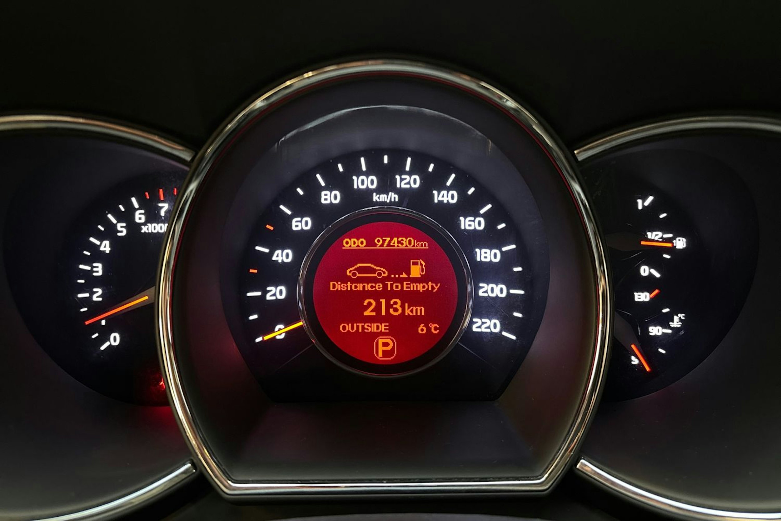 harmaa Kia Rio 2015 kuva 19.