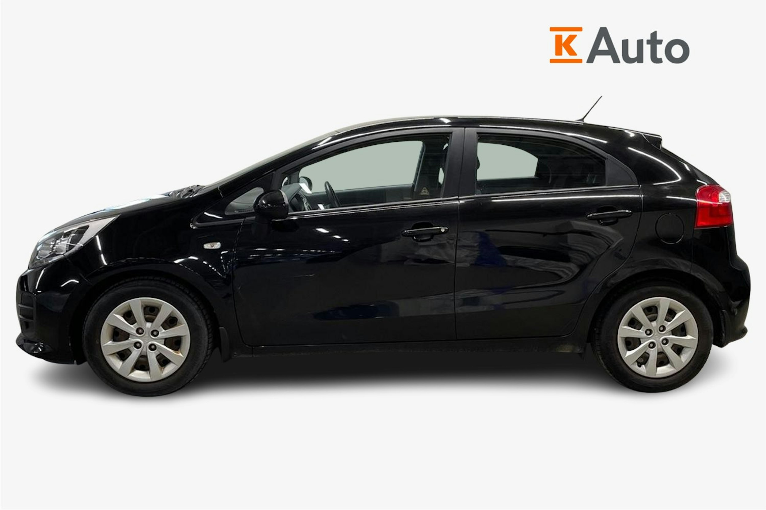 Musta Kia Rio 2015 kuva 6.