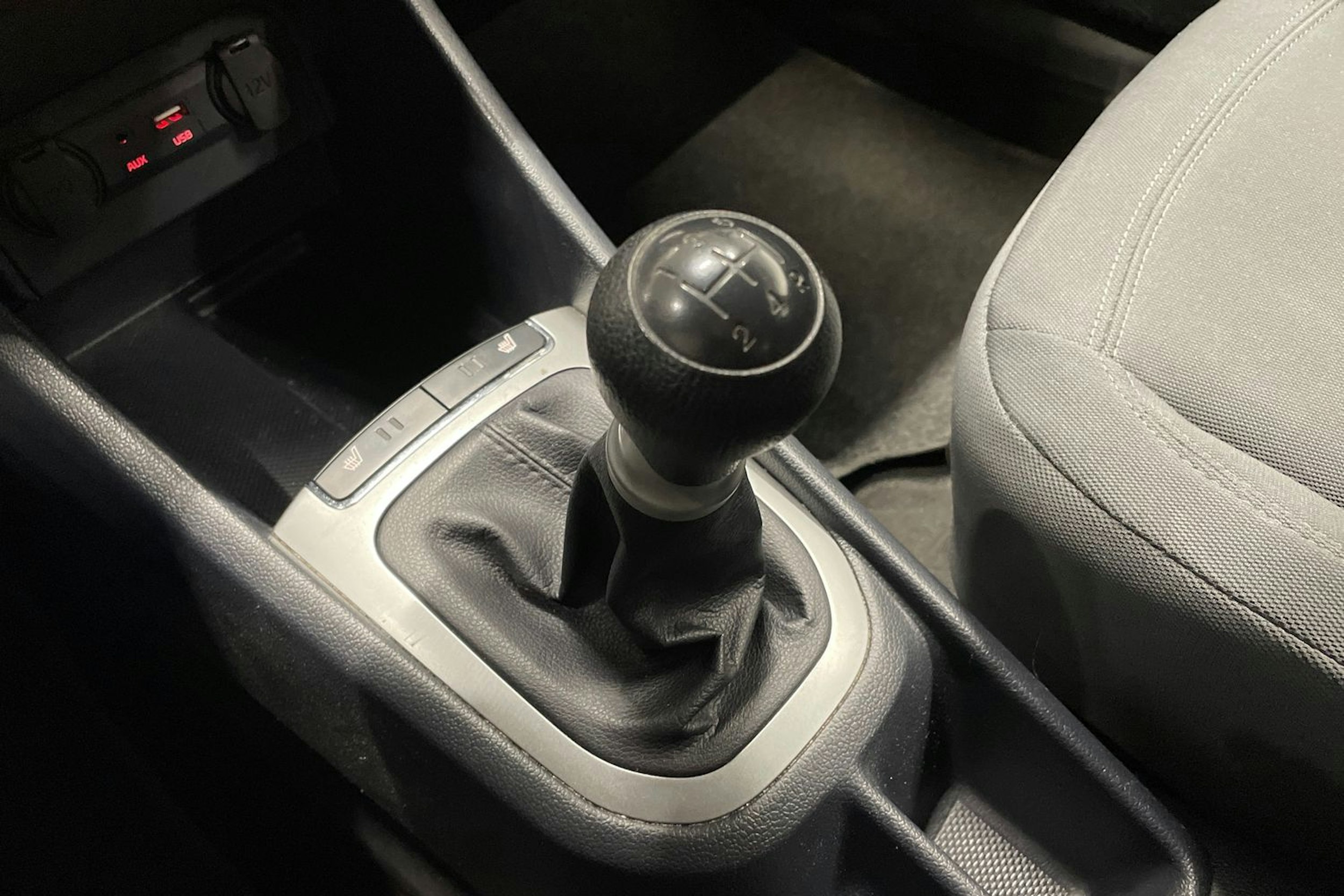 Musta Kia Rio 2015 kuva 19.