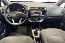 musta Kia Rio 2015 kuva 7.