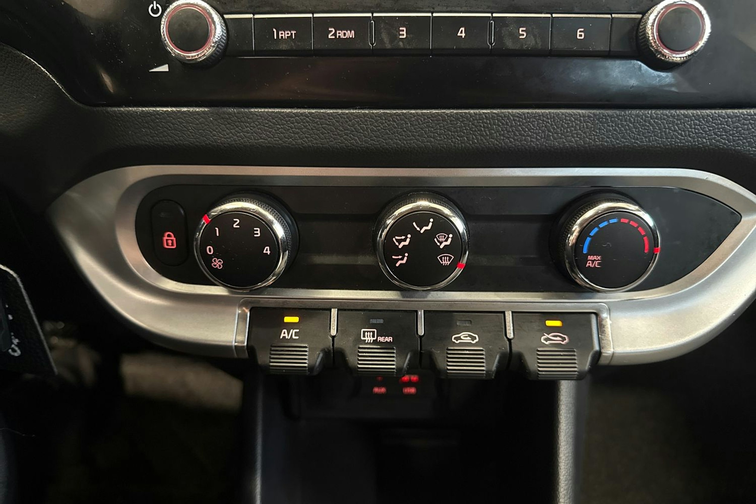 musta Kia Rio 2015 kuva 18.