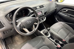 Ruskea (beige) Kia Rio 2015 kuva 7.