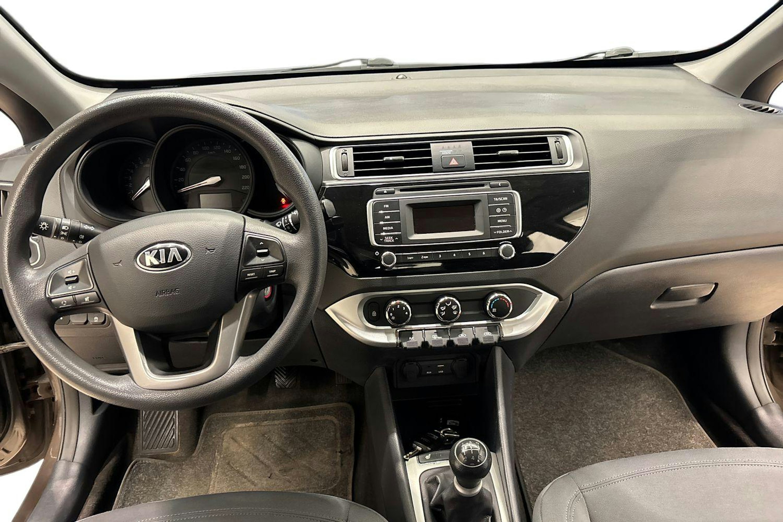 Ruskea (beige) Kia Rio 2015 kuva 9.