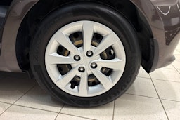 Ruskea (beige) Kia Rio 2015 kuva 11.