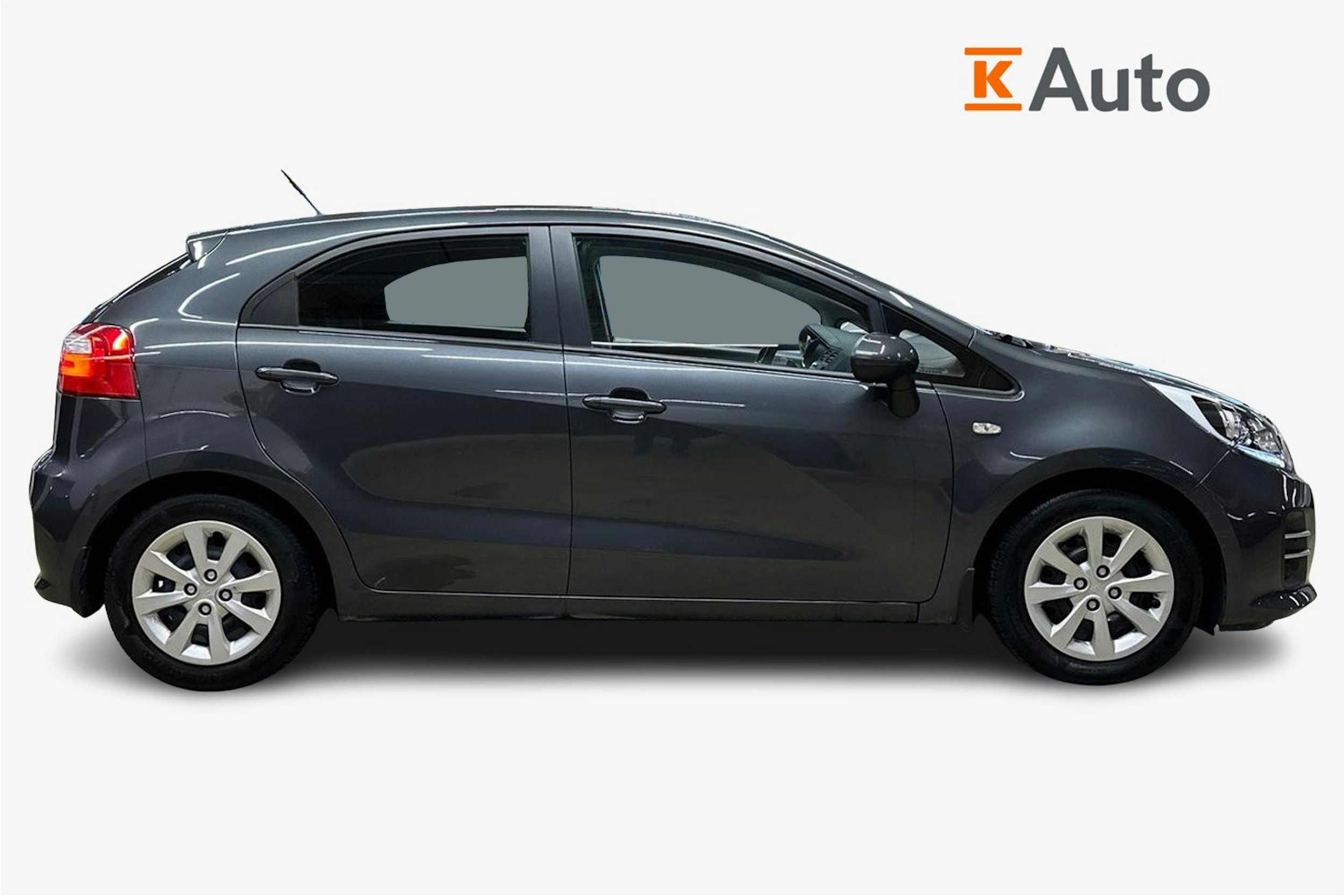 harmaa Kia Rio 2016 kuva 6.