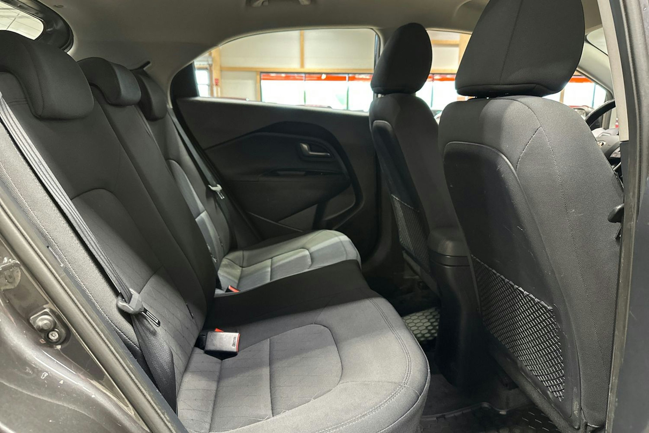 harmaa Kia Rio 2016 kuva 16.