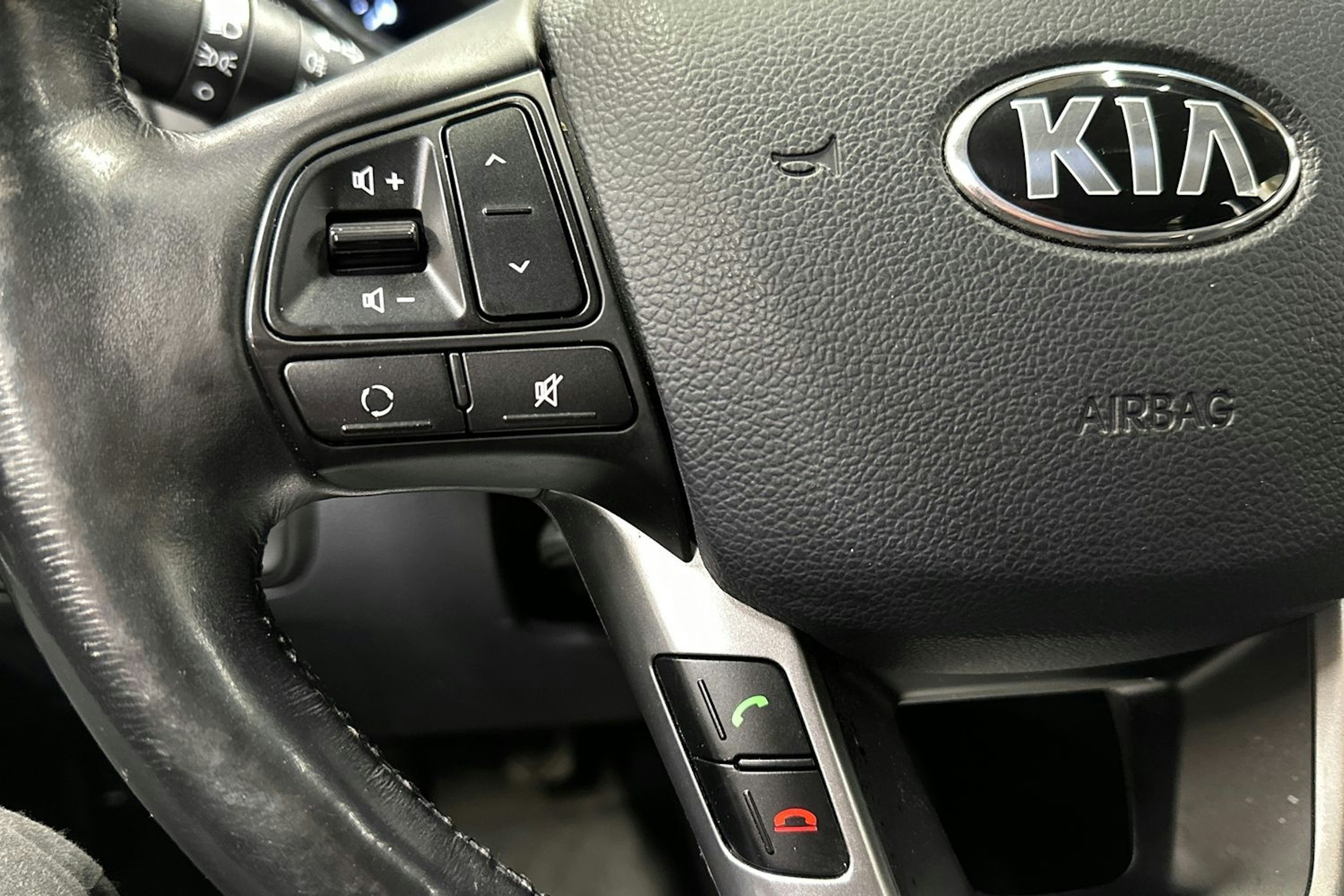 harmaa Kia Rio 2016 kuva 23.