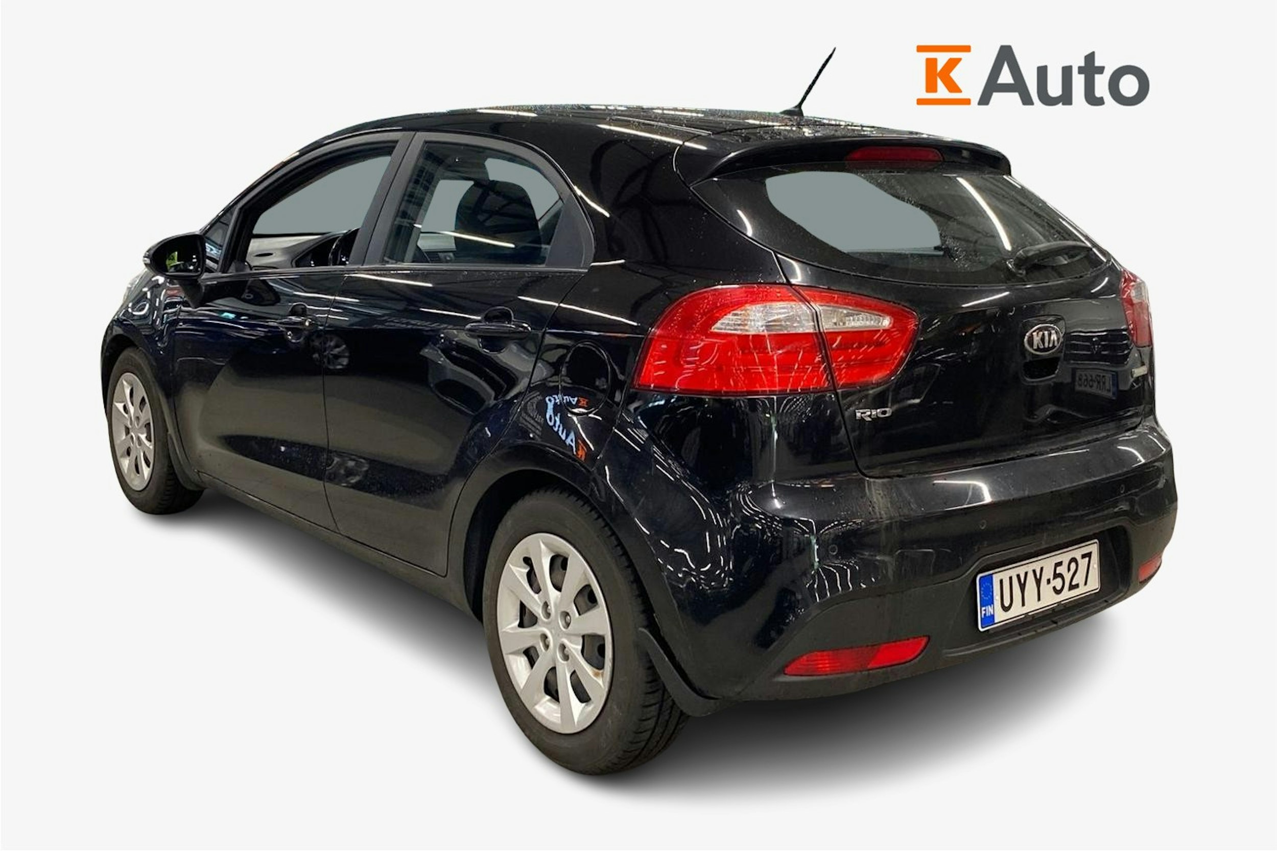musta Kia Rio 2015 kuva 2.