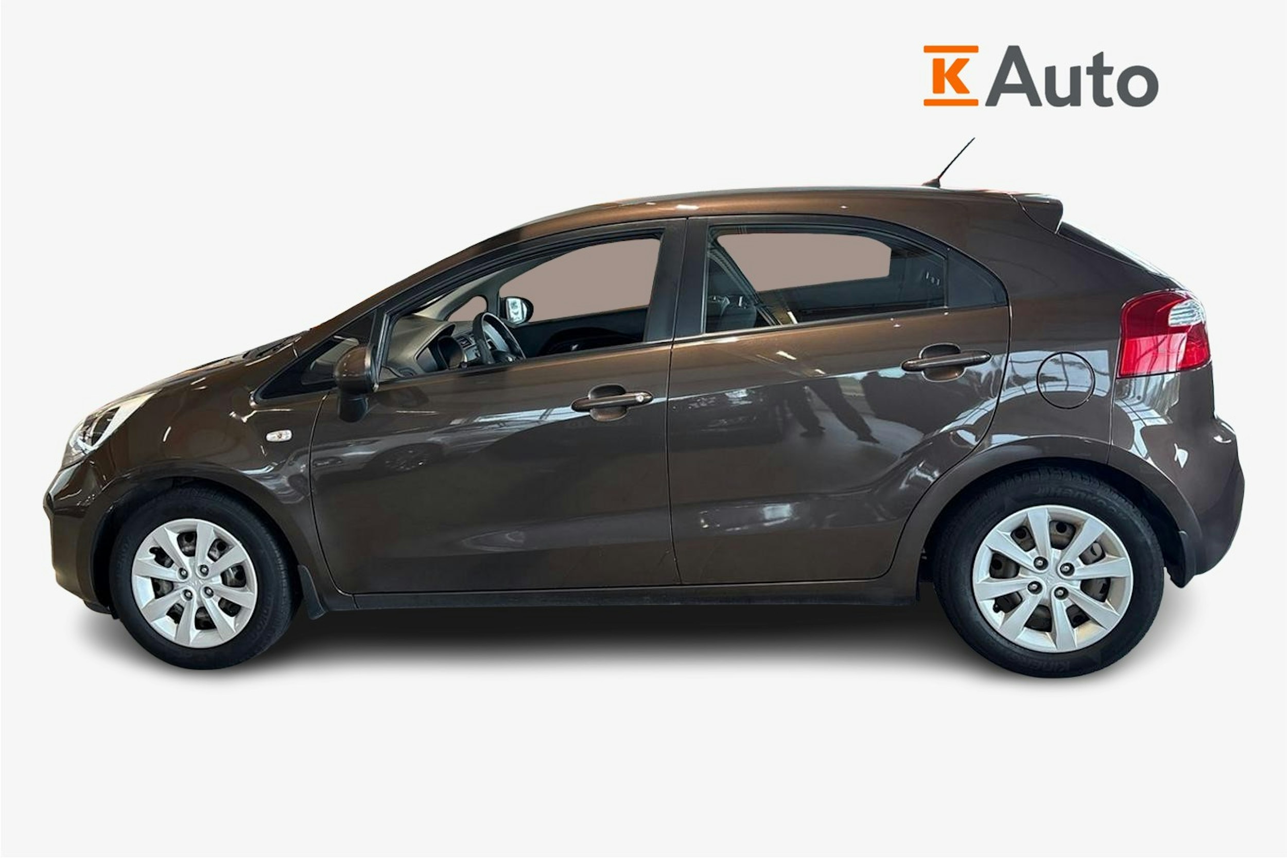 ruskea (beige) Kia Rio 2015 kuva 6.