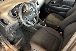 ruskea (beige) Kia Rio 2015 kuva 7.