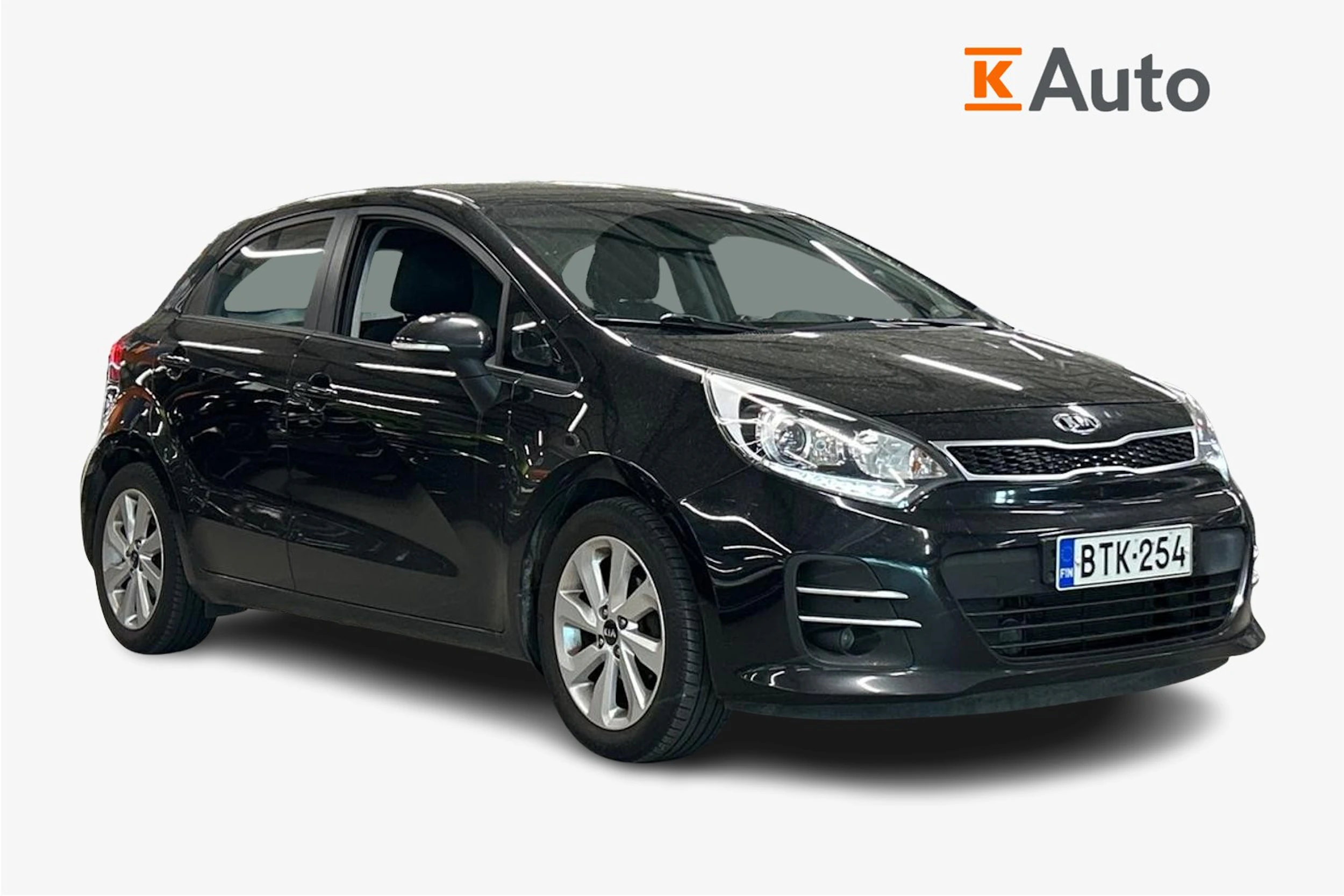 musta Kia Rio 2016 kuva 1.