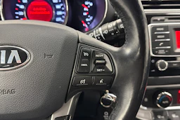 musta Kia Rio 2016 kuva 16.