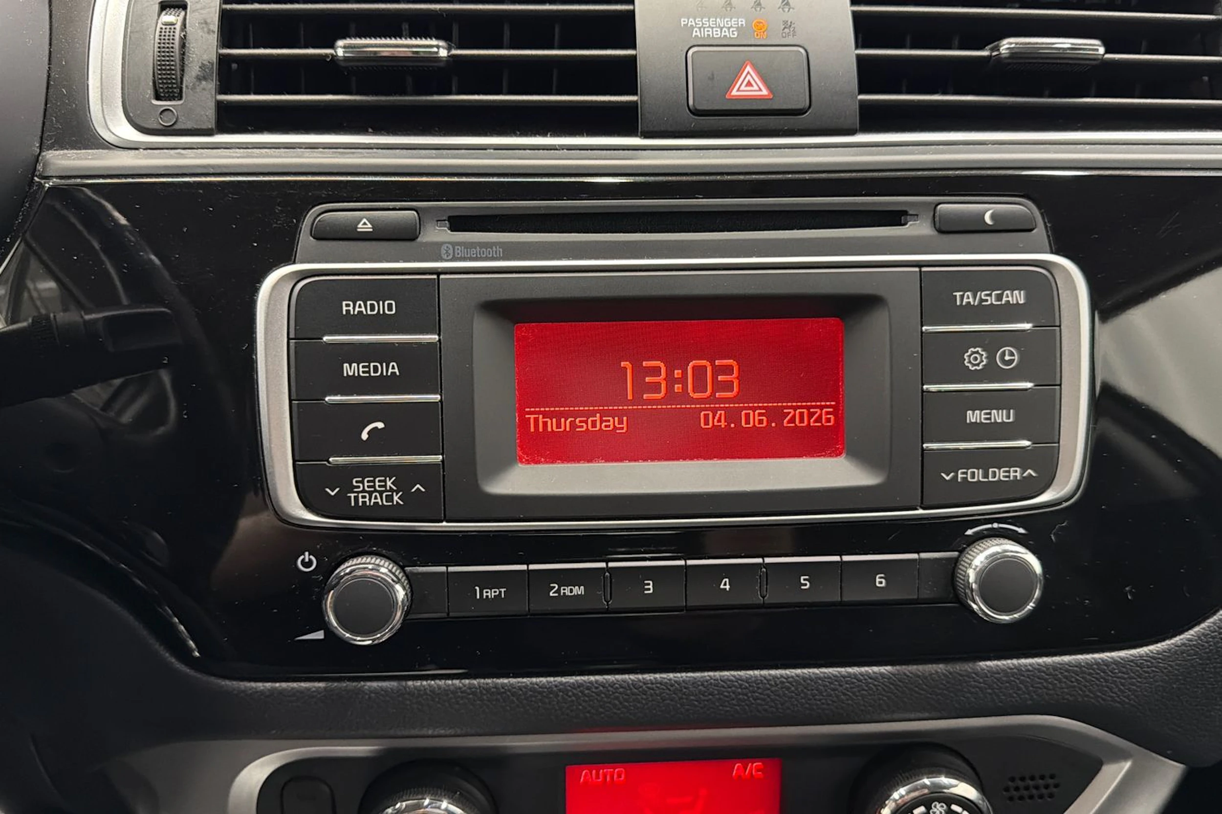 musta Kia Rio 2016 kuva 17.