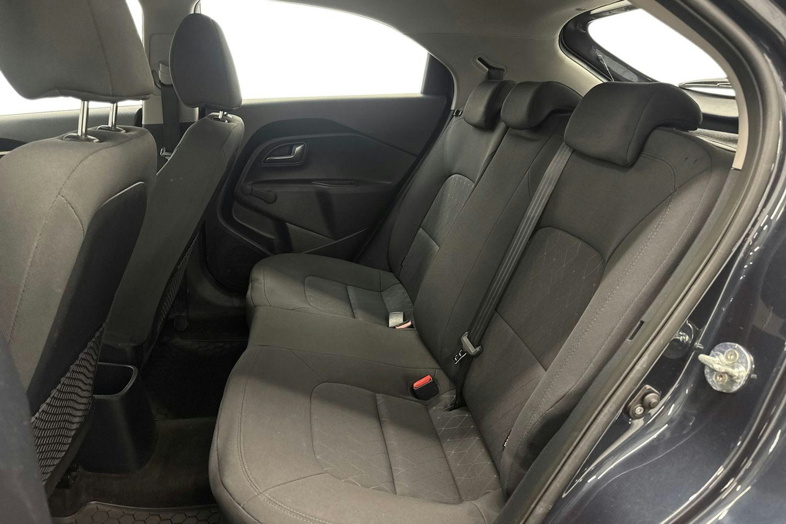 sininen Kia Rio 2016 kuva 10.