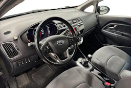 musta Kia Rio 2016 kuva 3.