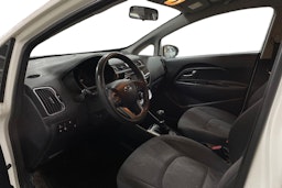 Valkoinen Kia Rio 2016 kuva 3.