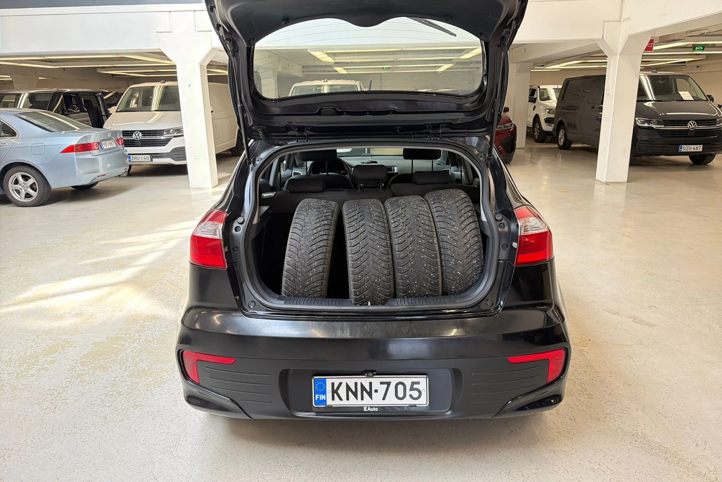 musta Kia Rio 2016 kuva 20.