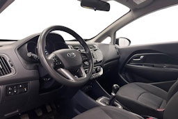 musta Kia Rio 2016 kuva 7.