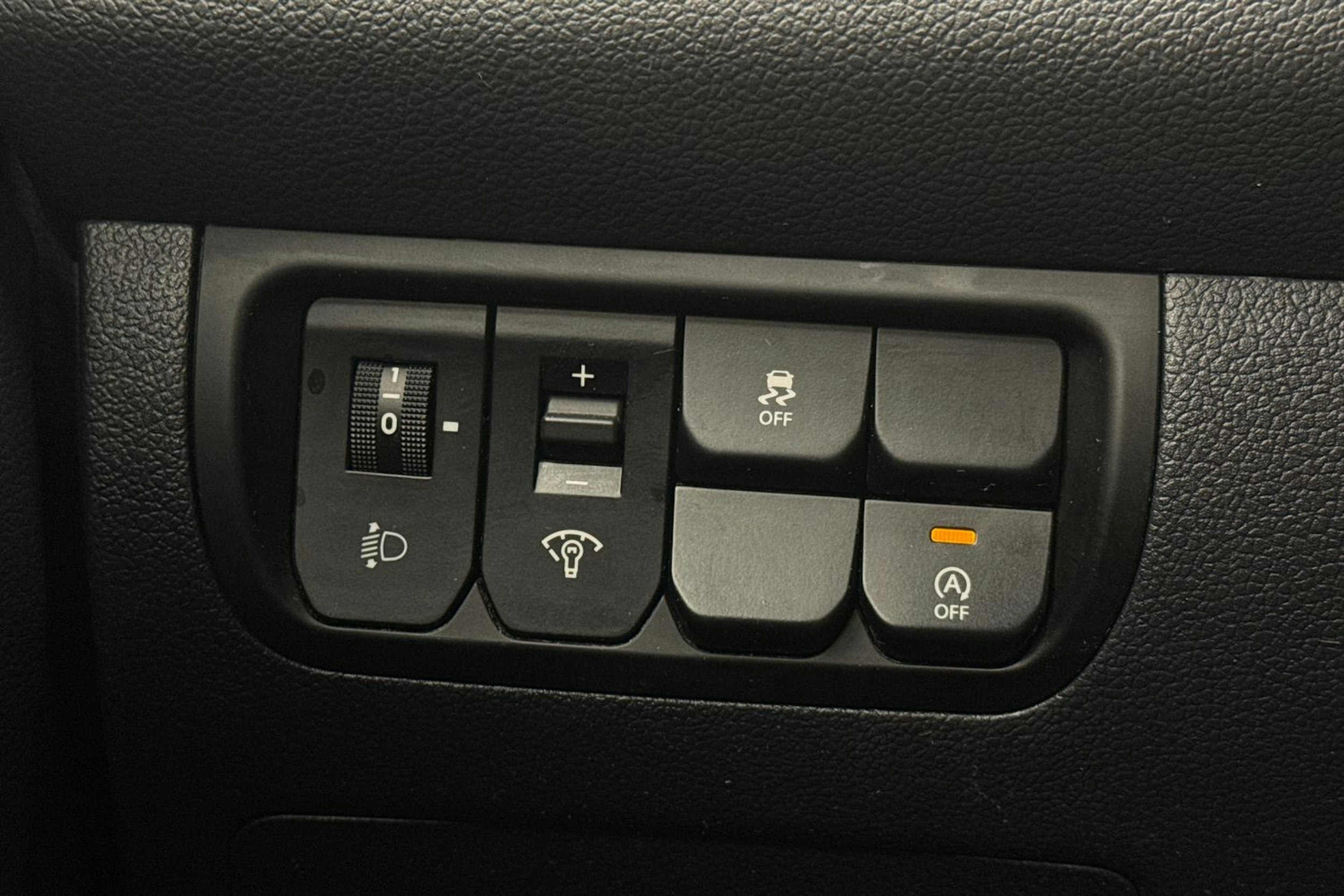 musta Kia Rio 2016 kuva 19.