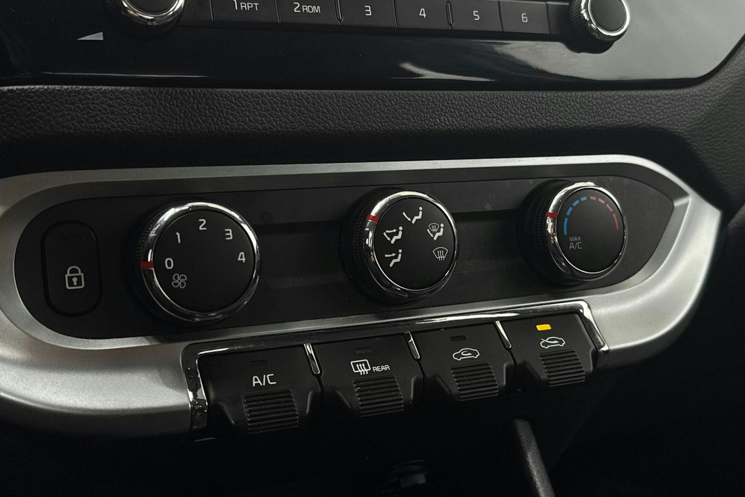 musta Kia Rio 2016 kuva 24.