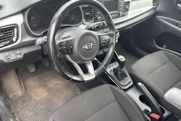 Harmaa Kia Rio 2017 kuva 3.