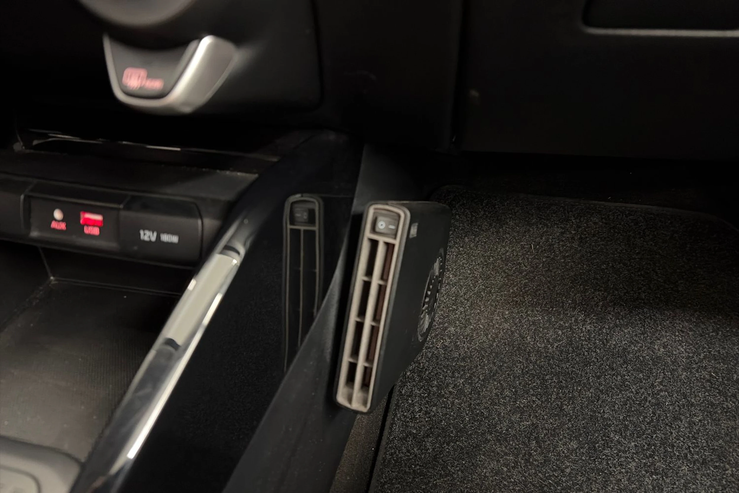 Harmaa Kia Rio 2017 kuva 19.
